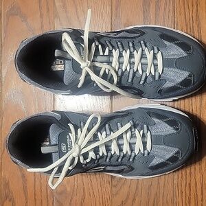 Skechers® Size 9 Wide Fit Air cooled memory foam Mens sports Training sneakers